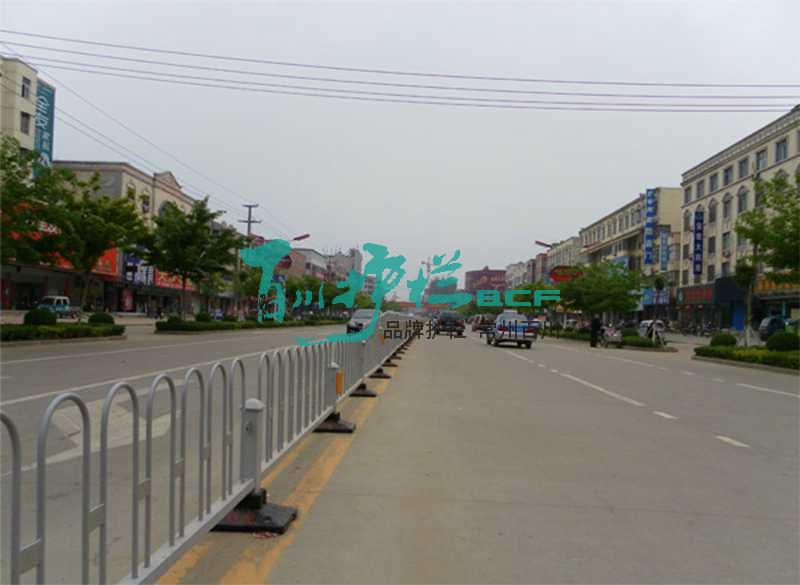 安徽阜陽京式道路護欄工程